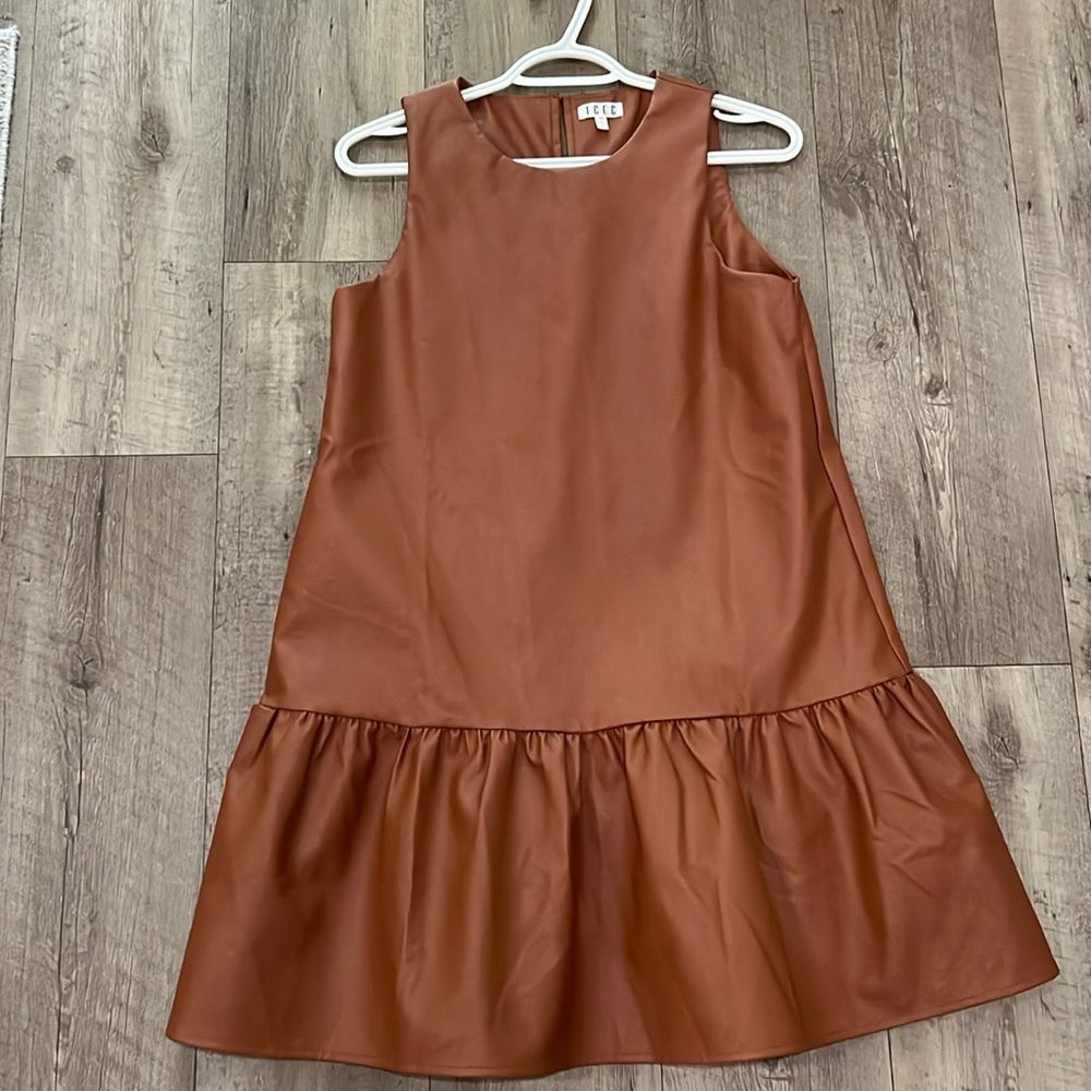 Crew Neck, Drop Waist Brown Sleeveless Dress.